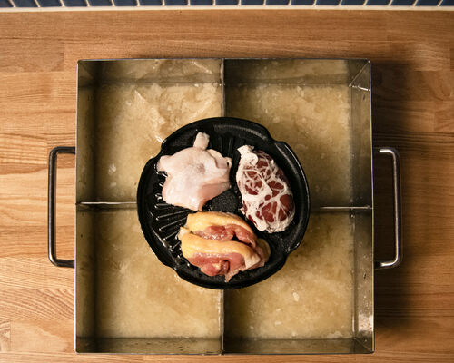デートにもオススメ、焼き鳥やとり鍋が食べられるお洒落なお店